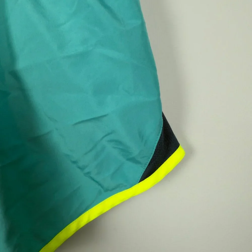 Nike Women's Tempo Run Short, Size L - Picture 5 of 6